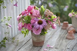 Bouquet of herbs in a clay pot (2/2)