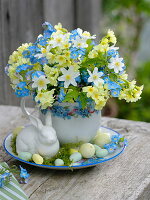 Small bouquet with Primula veris (cowslip, primroses)