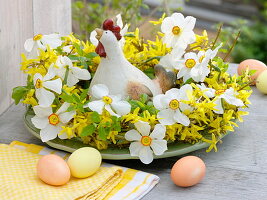 White-yellow spring wreath with Narcissus poeticus