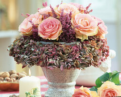 Bouquet of roses with Erica (heather and hydrangea) Hydrangea wreath