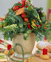 Tying a vegetable bouquet