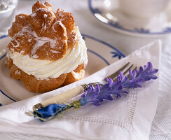 Plate decoration hyacinth flowers