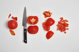 Gehäutete Tomate, gewürfelt (Arbeitsschritte)