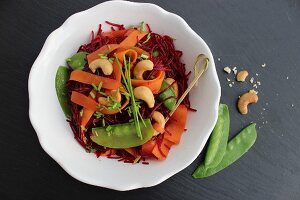 Glass noodle salad with vegetables and cashews