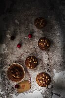 Glutenfreie Muffins mit kandiertem Ingwer und weissen Schokostückchen