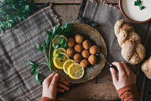 Falafel with lemon slices