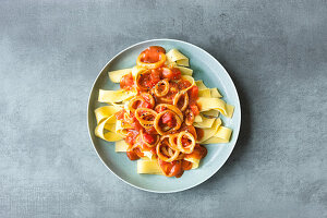 Fettuccine with squid ragout