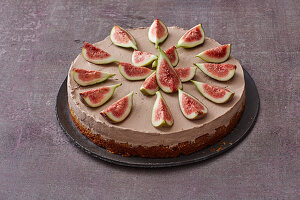 An oil-sponge fig cheesecake