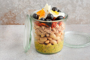 A bean salade niçoise