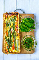 Spring quiche with vegetables