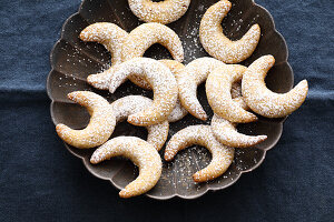 Vanilla crescents