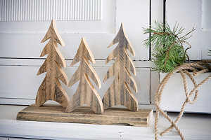 DIY-Fichtenbäume aus Holzplatte
