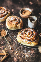 Cinnamon rolls with nuts