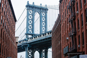 A view of Manhatten Bridge, New York City, USA