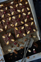 Gingerbread with almonds and glacé cherries