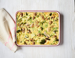 Quick mushroom frittata with broccoli and baked ham
