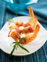 Fried shrimp with bacon and aioli