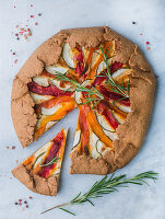 Galette with goat cheese and peppers