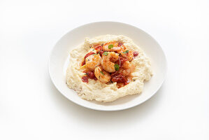 Polenta Bianca mit Garnelen in Tomatensauce