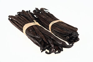 Vanilla pods, tied together