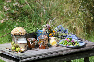 Various natural products made from herbs