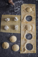 Haugemachte runde Ravioli