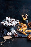 Shortbread-Stangen, Brownie-Crinkle-Cookies,