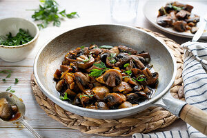 Roasted balsamic soya mushrooms with garlic
