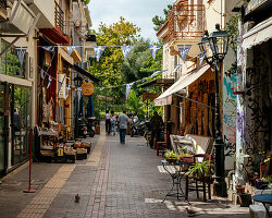 Fußgänger-Straßenszene, Athen, Attika, Griechenland, Europa