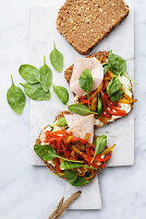 Sweet pepper slices with cream cheese and spinach