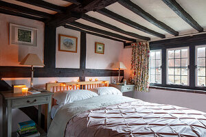 Rustikales Schlafzimmer im Fachwerkhaus
