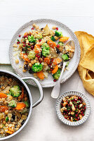 Orientalischer Couscous-Topf mit Gemüse