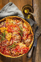 Rustic tomato tart with thyme