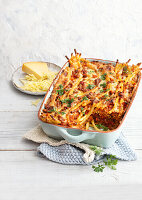 Makkaroni-Auflauf mit Pilzen und Hackfleisch