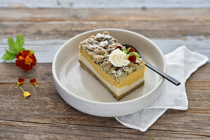 Vegan pumpkin seed cheesecake with crunchy crumbles