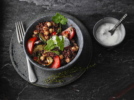 Quinoa-Gemüse-Bowl