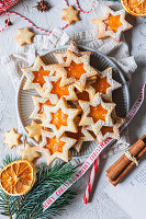 Linzer Plätzchen mit Aprikosenmarmelade