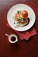 Parmesansoufflé mit Feigen-Carpaccio und altem Balsamico
