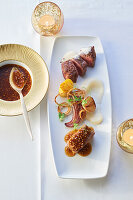 Wagyu aus Nordfriesland mit Cipolle di Tropea und Senfkörnerjus