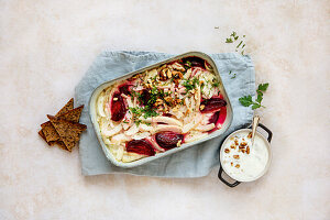 Fenchel-Rote-Bete-Gratin mit Nussjoghurt
