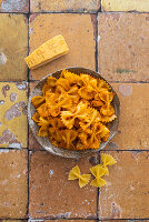 Knusprige Farfalle-Chips aus dem Airfryer