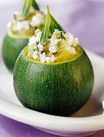 Round courgettes stuffed with ricotta