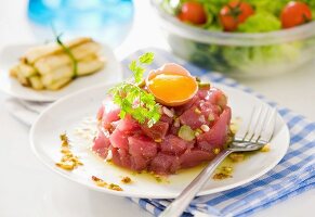 Red tuna tartare with pistachios