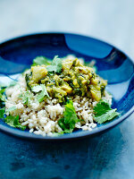 Naturreis mit Spinat-Linsen-Curry