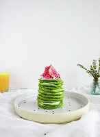 Spinach pancakes with Tondo di Chioggia and sour cream (vegetarian)