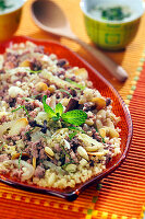 Bulgur pilaf with spicies, dried fruit and ground meat
