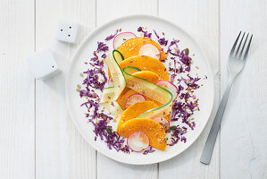 Carpaccio mit Butternusskürbis und Rohkost