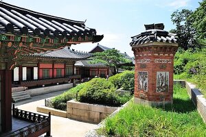 Gyeongbok palace, Amisanchimney