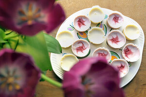 Cup cakes in a Bar, St. Pauli, Hamburg, Germany