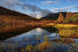 Sonniger Tag am Jack-London-See, Oblast Magadan, Sibirien, Russland